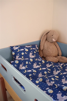 Baby sengetøj 70x100cm -  OEKO-TEX® Certificeret - Elefant, stjerner og måne - 100% Bomulds sengesæt